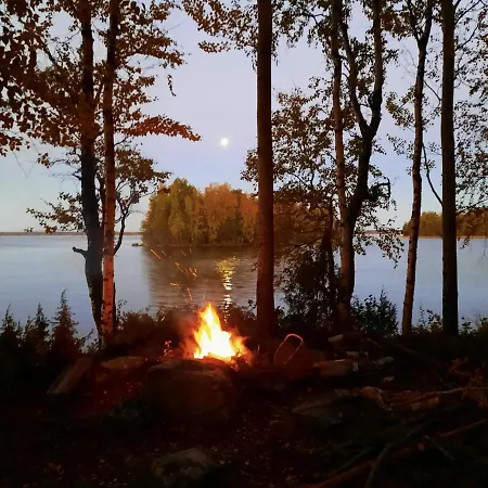 Вилла Luonnon Rauhaa Kalliosaaressa, Private Island Polvijarvi (North Karelia)