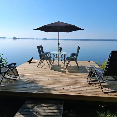 וילה Luonnon Rauhaa Kalliosaaressa, Private Island Polvijarvi (North Karelia)