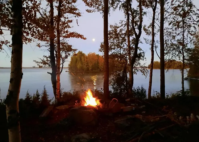 Villa Luonnon Rauhaa Kalliosaaressa, Private Island Polvijarvi (North Karelia)