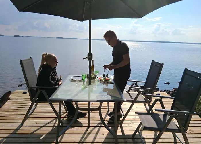 Luonnon Rauhaa Kalliosaaressa, Private Island *