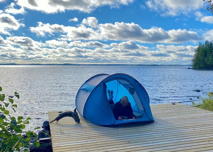 Luonnon Rauhaa Kalliosaaressa, Private Island